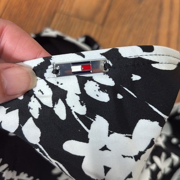 Tommy Hilfiger Womens Small Floral Hipster Bikini Bottoms Black White NWT - Picture 7 of 8